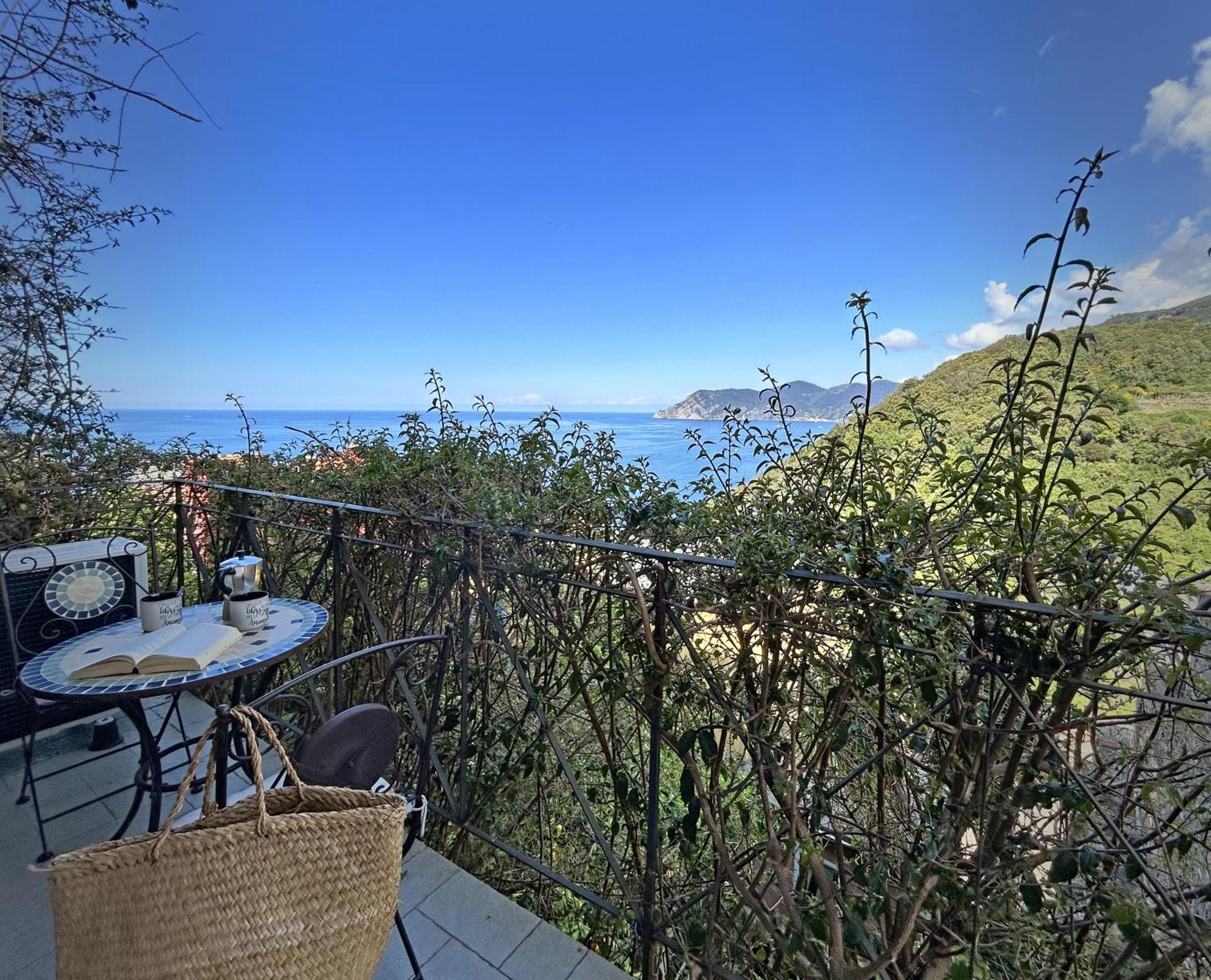 Pietra Azzurra, Newly Renovated Leilighet Corniglia Eksteriør bilde